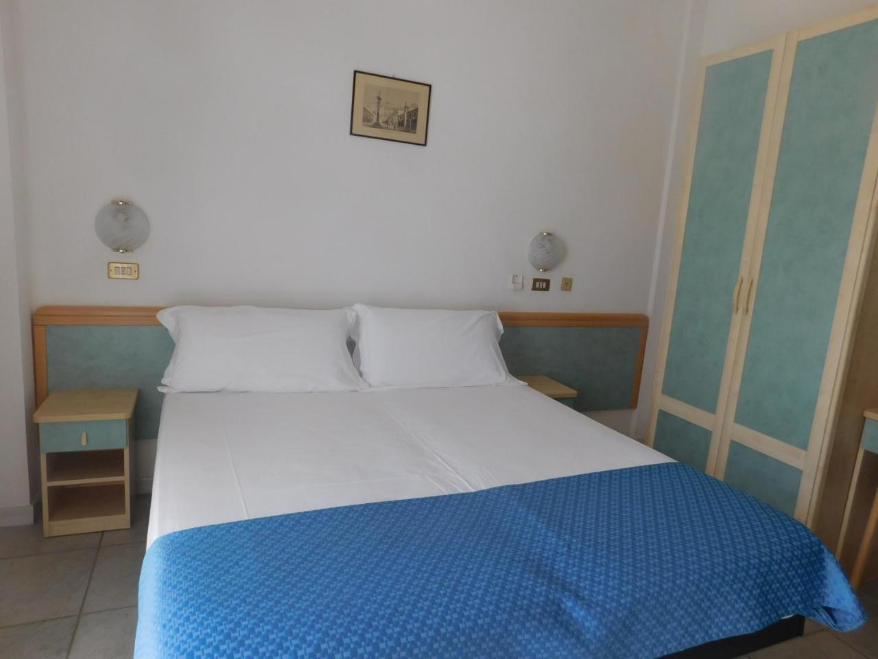 Hotel Dolores Rimini Eksteriør bilde