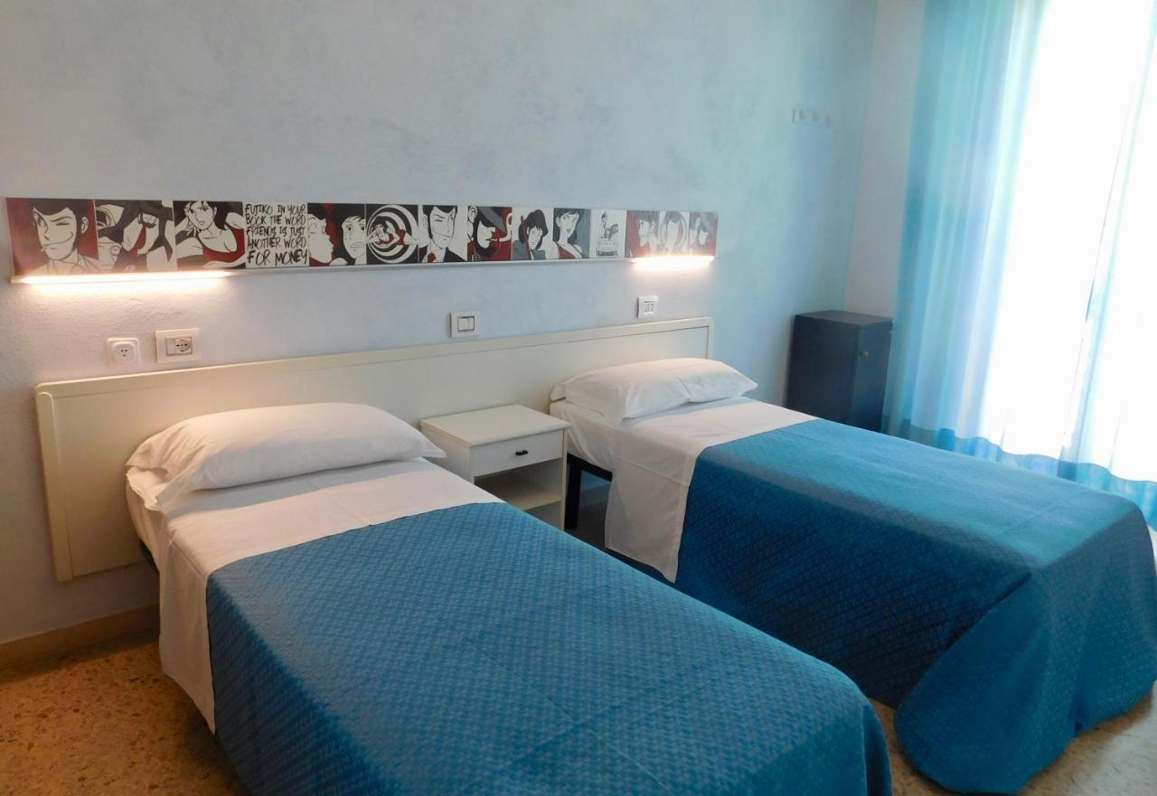 Hotel Dolores Rimini Eksteriør bilde