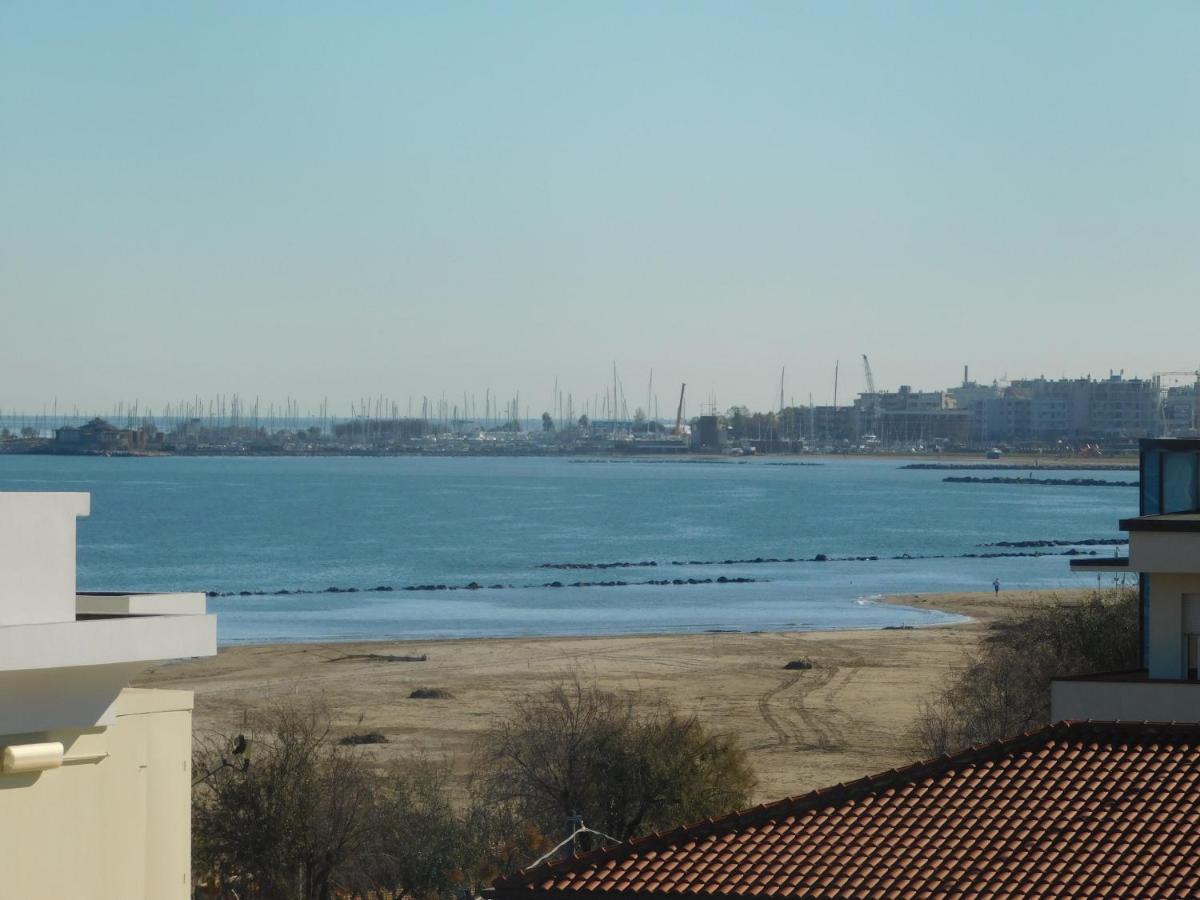 Hotel Dolores Rimini Eksteriør bilde